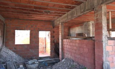 Venta Casa 3 Amb.  C/Local  más  Depto a terminar  - Ramos Mejia