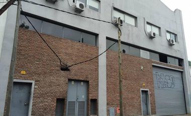 Alquiler de Depósito mixtura 3 en el Barrio de La Boca