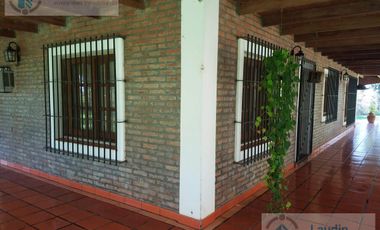Exclusiva Casa Quinta en Venta -  Candelaria