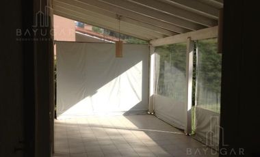 BAYUGAR PROPIEDADES/ CASA/ BARRIO LA CANDELA