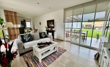 Casa en venta Barrio Santa Elena-Pilar del Este