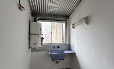 Edificio Comercial (2 Locales   Depto. 3 amb. c/cochera) s/ Av. Alte. Brown