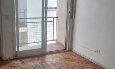 Dos ambientes en alquiler !!