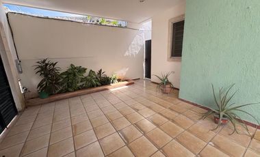 CASA EN VENTA EN POLIGONO 108 MERIDA, YUC.