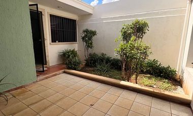 CASA EN VENTA EN POLIGONO 108 MERIDA, YUC.