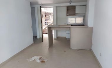 A estrenar Departamento 1 ambiente divisible. Cochera. - Florida Mitre/Este