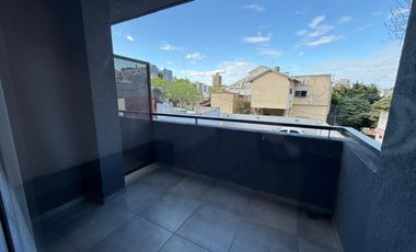 Departamento 2 amb en alquiler c/cochera