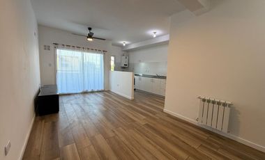 Departamento 2 amb en alquiler c/cochera