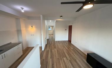 Departamento 2 amb en alquiler c/cochera