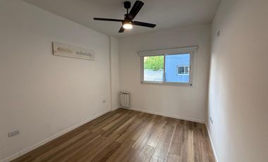 Departamento 2 amb en alquiler c/cochera