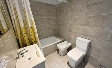 Departamento 2 amb en alquiler c/cochera