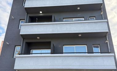 Departamento 2 amb en alquiler c/cochera