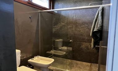 Casa en venta en San Sebastián – 4 ambientes, suite, home office y amenities