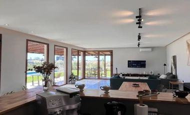 Casa en venta en San Sebastián – 4 ambientes, suite, home office y amenities