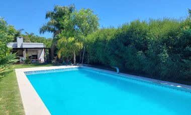 Alquiler Anual CON MUEBLES 5 AMB. Barrio Santa Teresa Villanueva Tigre