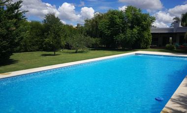 Alquiler Anual CON MUEBLES 5 AMB. Barrio Santa Teresa Villanueva Tigre