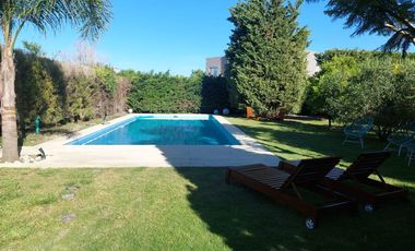 Alquiler Anual CON MUEBLES 5 AMB. Barrio Santa Teresa Villanueva Tigre