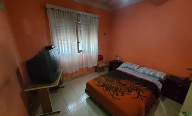 En Venta! Interesante Casa - Quinta en La Reja - Con Parque y Departamento a Refaccionar en el Fondo