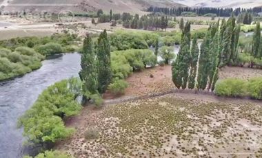 Bariloche  chacra Rio Limay 10 Has