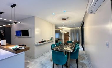 CASA DE PRIMERA CATEGORIA CON PILETA