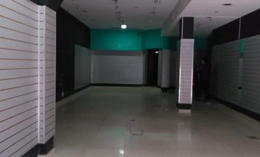 Alquiler  Local en  Ramos Mejia  Buen Estado a Mts. de Av. Rivadavia y Av. de Mayo