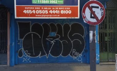 Alquiler  Local en  Ramos Mejia  Buen Estado a Mts. de Av. Rivadavia y Av. de Mayo