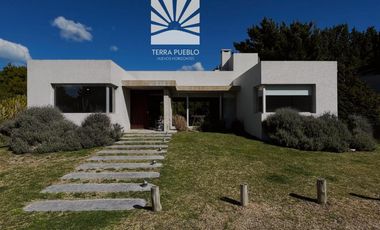 Casa en Venta en Costa Esmeralda Barrio Residencial I