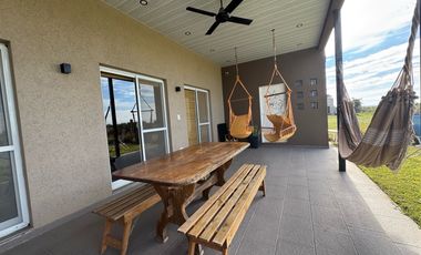 VENTA Casa 2 dormitorios. Monje, San Jerónimo