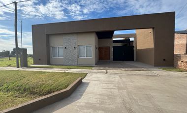 VENTA Casa 2 dormitorios. Monje, San Jerónimo
