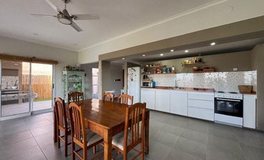 VENTA Casa 2 dormitorios. Monje, San Jerónimo
