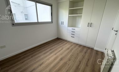 Venta de Departamento de dos dormitorios y cochera en La Plata.