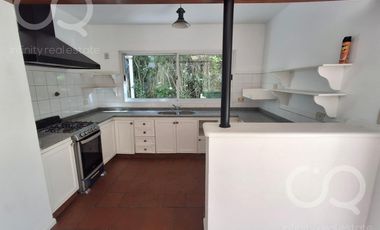 Casa en venta en Barrio Bermudas - Pilar