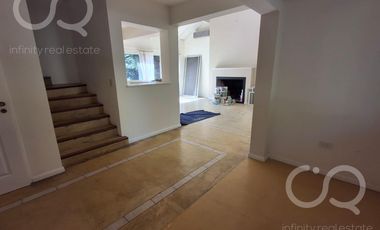 Casa en venta en Barrio Bermudas - Pilar