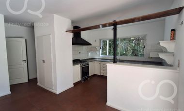 Casa en venta en Barrio Bermudas - Pilar