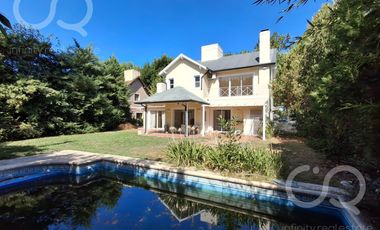 Casa en venta en Barrio Bermudas - Pilar