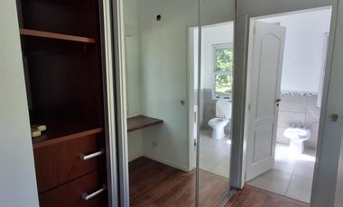 Casa en venta en Barrio Bermudas - Pilar