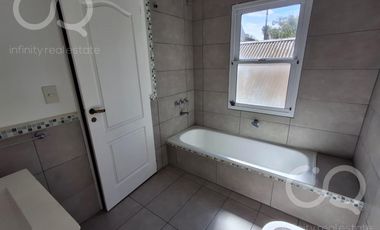 Casa en venta en Barrio Bermudas - Pilar