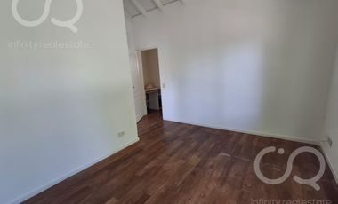 Casa en venta en Barrio Bermudas - Pilar