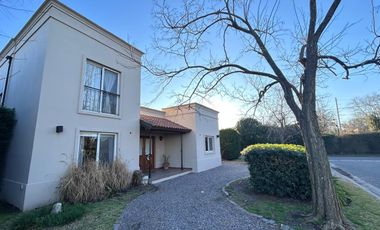 Casa en venta en El Mirasol - NO APTA CREDITO