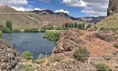Bariloche  chacra Rio Limay 10 Has
