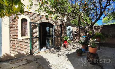 Casa interna en venta. 2 Dormitorios con patio