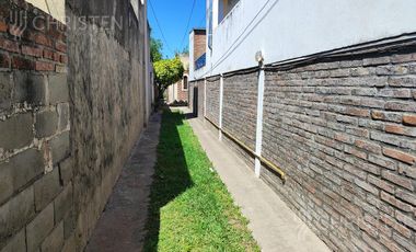 Casa interna en venta. 2 Dormitorios con patio