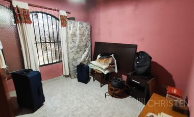 Casa interna en venta. 2 Dormitorios con patio