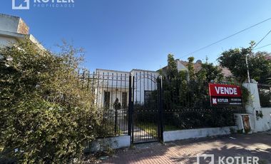 Gran lote de 13x32 con propiedad a demoler o refaccionar
