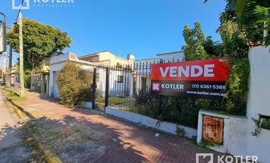 Gran lote de 13x32 con propiedad a demoler o refaccionar