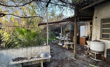 Gran lote de 13x32 con propiedad a demoler o refaccionar