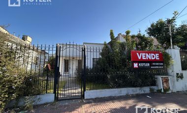 Gran lote de 13x32 con propiedad a demoler o refaccionar