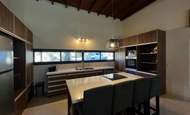 Casa en Venta Costa Esmeralda Barrio Senderos, 3 Dormitorios 150m² Pileta Amoblada USD 250.000