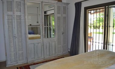 BAYUGAR PROPIEDADES/ LINDISIMA CASA EN VENTA EN LA EMILIA