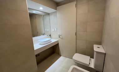 Venta - 3 ambientes de categoría - Cochera cubierta - 87 m2 - Plaza Conesa, Quilmes.